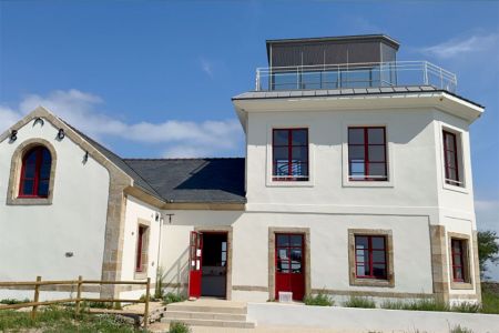 Illustration : Le bâtiment de la médiathèque d'Hoedic